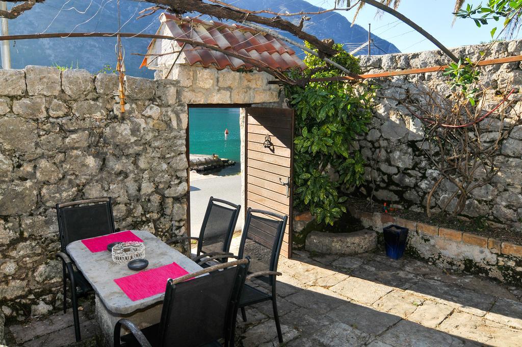 Holiday Home Maris Kotor Exterior foto
